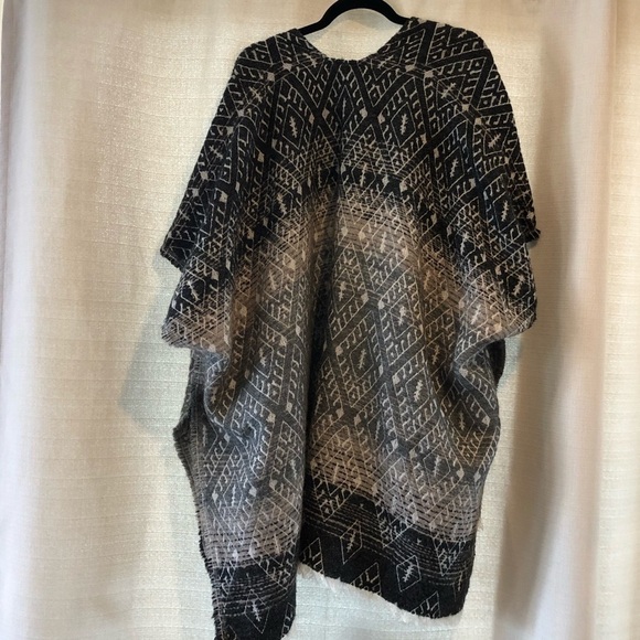 LUCKY BRAND Poncho Wrap Open Front Wool Blend - Picture 7 of 9